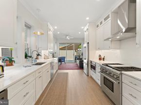 922 8TH Street NE, Washington DC 20002