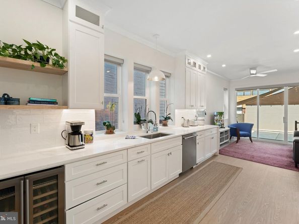 922 8TH Street NE, Washington DC 20002