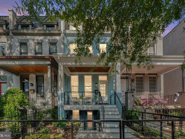 922 8TH Street NE, Washington DC 20002