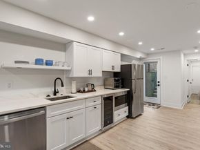 922 8TH Street NE, Washington DC 20002