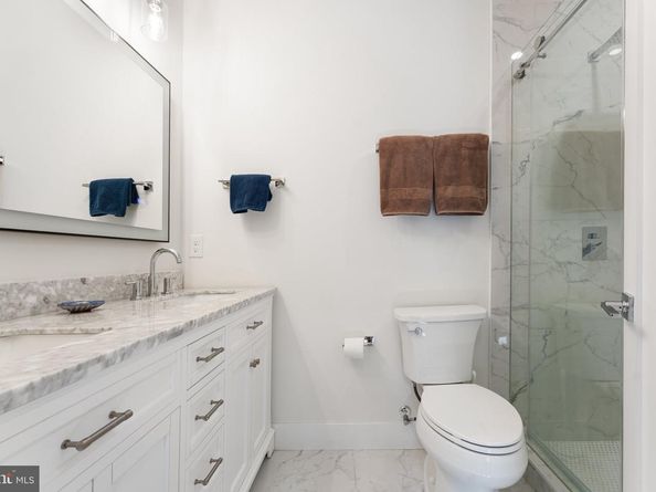 922 8TH Street NE, Washington DC 20002