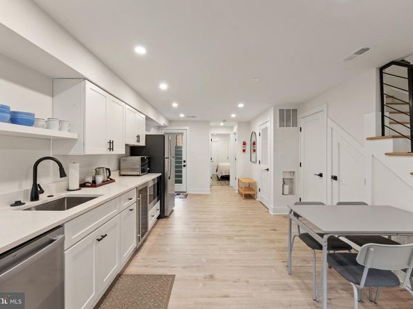 922 8TH Street NE, Washington DC 20002
