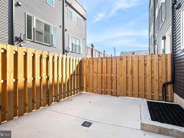 2811 S Hutchinson Street, Philadelphia PA 19148