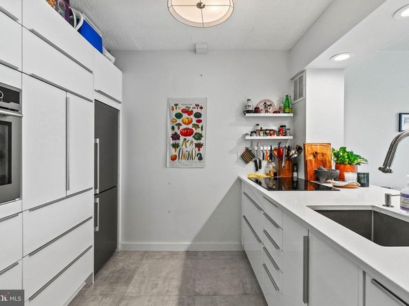 2141 Wisconsin Avenue NW 103, Washington DC 20007