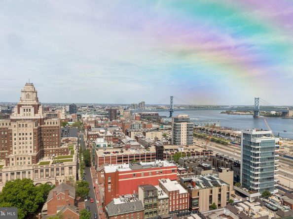 200 Locust Street 24BN, Philadelphia PA 19106