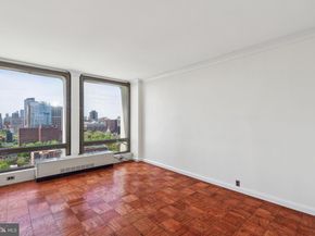 200 Locust Street 24BN, Philadelphia PA 19106