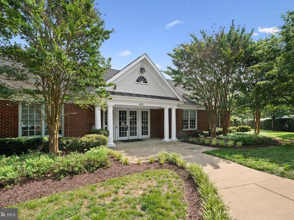229 N George Mason Drive 2291, Arlington VA 22203