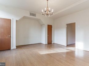 513 Pine Street, Philadelphia PA 19106