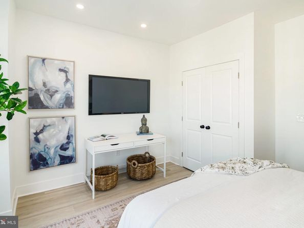 5236 W Jefferson Street, Philadelphia PA 19131