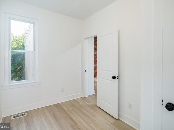 5236 W Jefferson Street, Philadelphia PA 19131