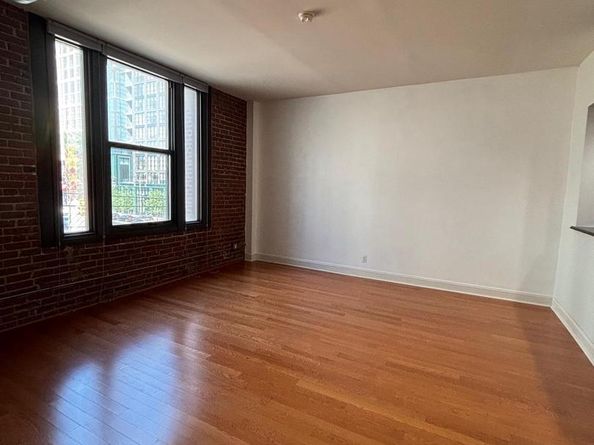 1100 S Broad Street 200A, Philadelphia PA 19146