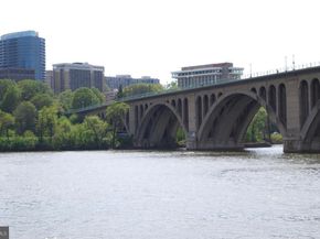 1301 N Courthouse Road 1812, Arlington VA 22201