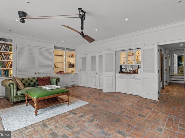 6068 Stoney Hill Road, New Hope PA 18938