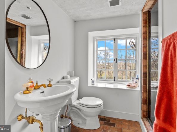 6068 Stoney Hill Road, New Hope PA 18938