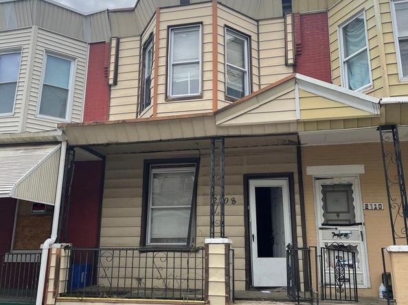 2708 W Seltzer Street, Philadelphia PA 19132