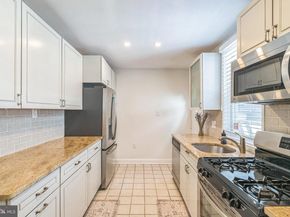 2444 Meredith Street, Philadelphia PA 19130