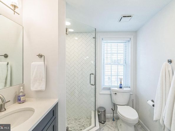 2444 Meredith Street, Philadelphia PA 19130