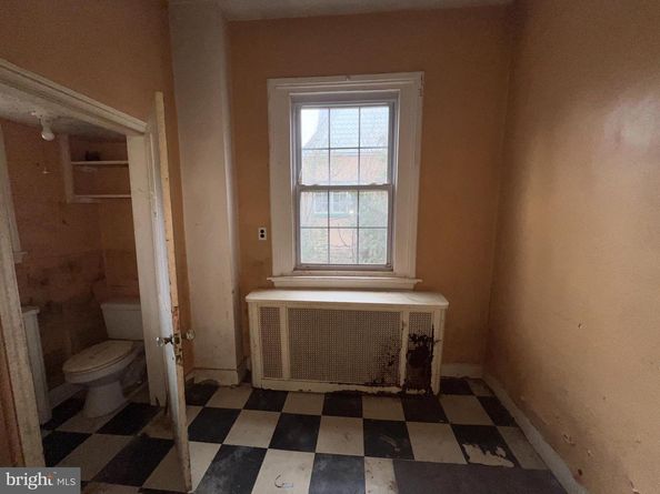 5927 Wayne Avenue, Philadelphia PA 19144