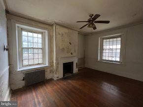 5927 Wayne Avenue, Philadelphia PA 19144