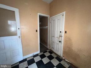 5927 Wayne Avenue, Philadelphia PA 19144