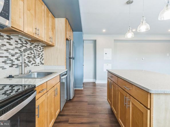 212 Oakwood Street SE 218, Washington DC 20032
