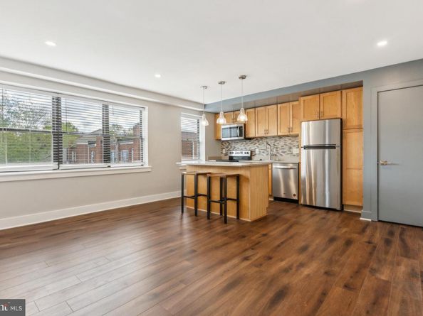212 Oakwood Street SE 218, Washington DC 20032