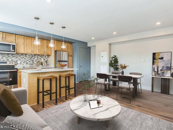 212 Oakwood Street SE 218, Washington DC 20032