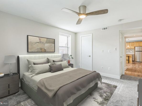 212 Oakwood Street SE 218, Washington DC 20032