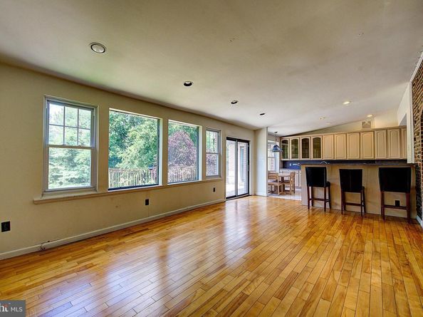3425 W School House Lane, Philadelphia PA 19129