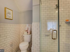 3425 W School House Lane, Philadelphia PA 19129