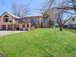 3425 W School House Lane, Philadelphia PA 19129