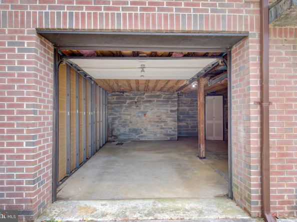 3425 W School House Lane, Philadelphia PA 19129