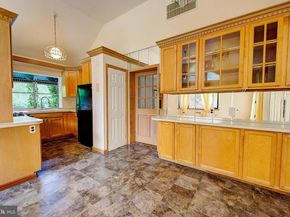3425 W School House Lane, Philadelphia PA 19129