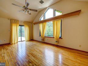 3425 W School House Lane, Philadelphia PA 19129
