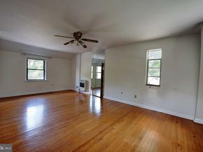 3425 W School House Lane, Philadelphia PA 19129