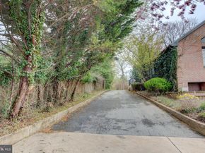 3425 W School House Lane, Philadelphia PA 19129