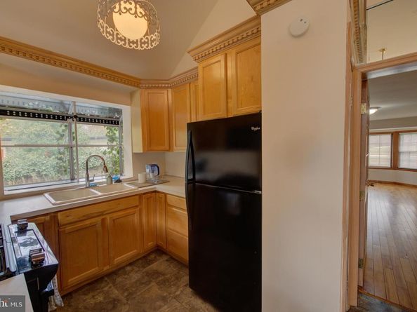3425 W School House Lane, Philadelphia PA 19129