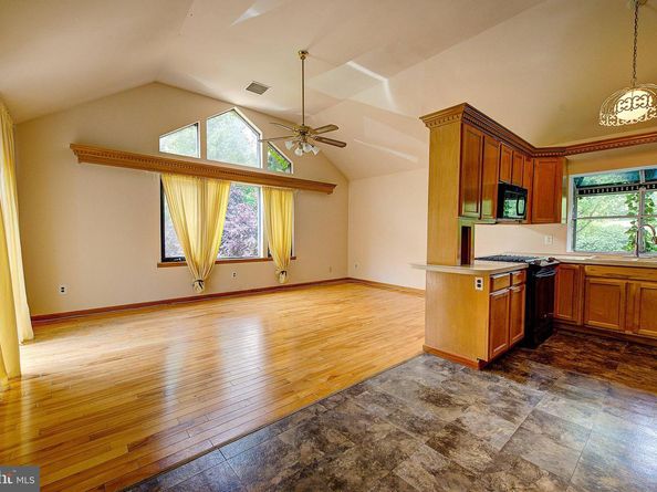 3425 W School House Lane, Philadelphia PA 19129