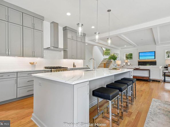 7703 Lunceford Lane, Falls Church VA 22043