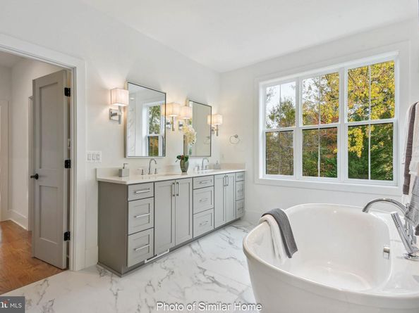 7703 Lunceford Lane, Falls Church VA 22043