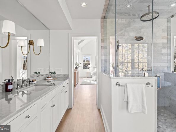 3612 N Glebe Road, Arlington VA 22207