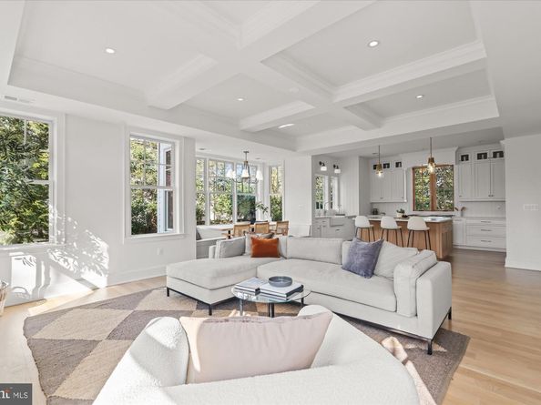 3612 N Glebe Road, Arlington VA 22207