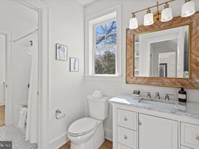 3612 N Glebe Road, Arlington VA 22207