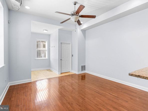 1712 W Girard Avenue, Philadelphia PA 19130