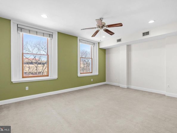 1712 W Girard Avenue, Philadelphia PA 19130