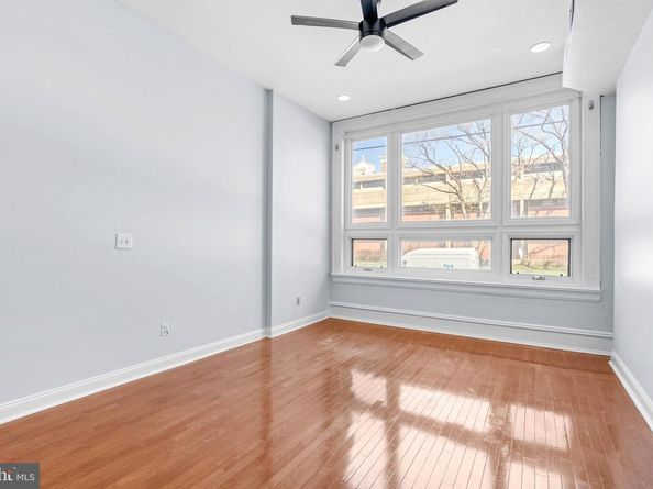 1712 W Girard Avenue, Philadelphia PA 19130