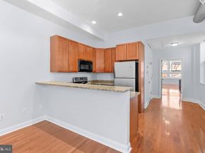 1712 W Girard Avenue, Philadelphia PA 19130
