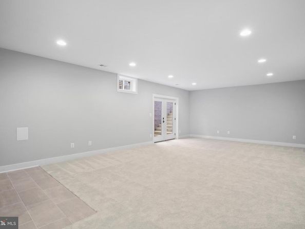 613 Upham Place NW, Vienna VA 22180