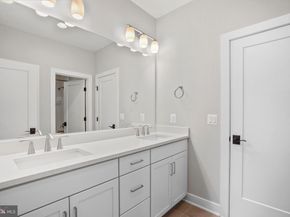613 Upham Place NW, Vienna VA 22180