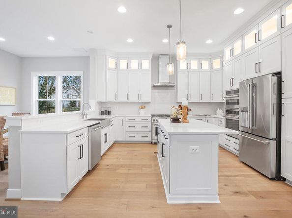 613 Upham Place NW, Vienna VA 22180